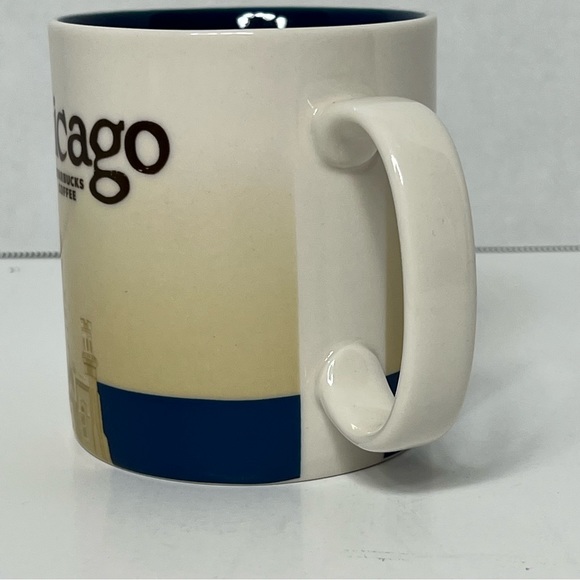 Starbucks "Global Icon/Collector Series" | Chicago, IL | 16 oz Capacity - Picture 10 of 10